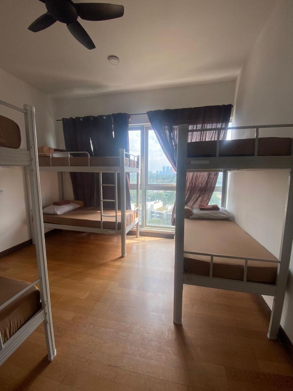 Regalia Exclusive Hostel クアラルンプール エクステリア 写真