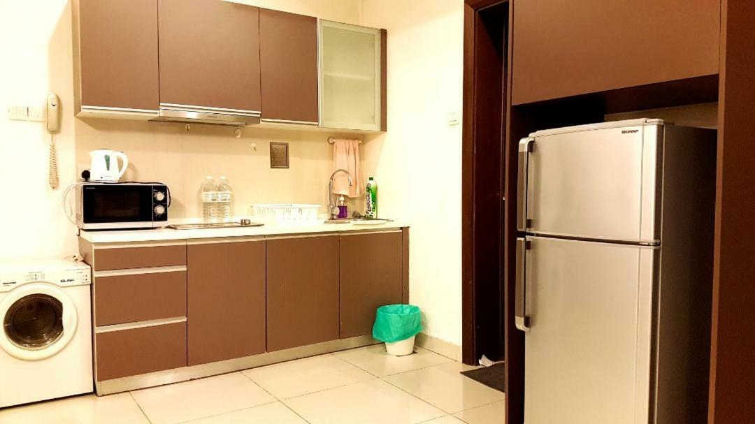 Regalia Exclusive Hostel クアラルンプール エクステリア 写真